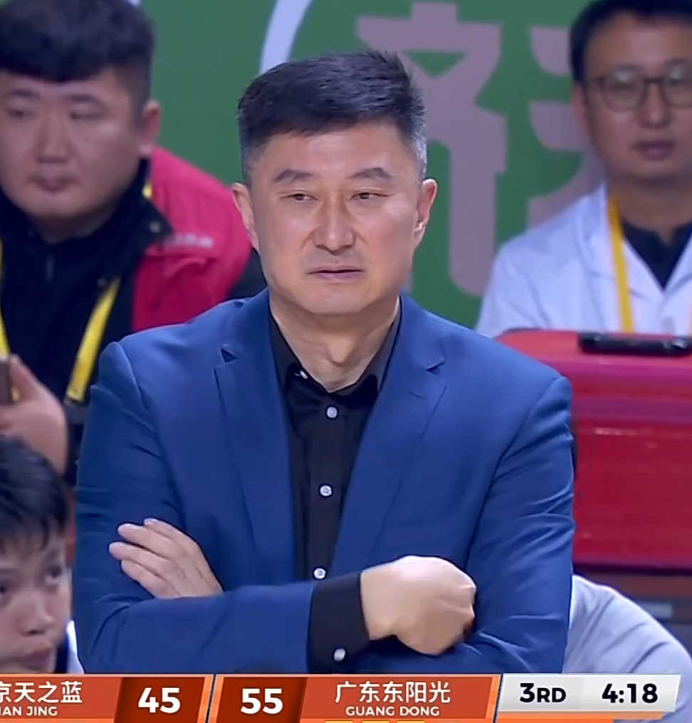 开云体育官方入口-广东迎来终局之战！杜锋接受大考，胡明轩证明自己，徐杰逆转关键